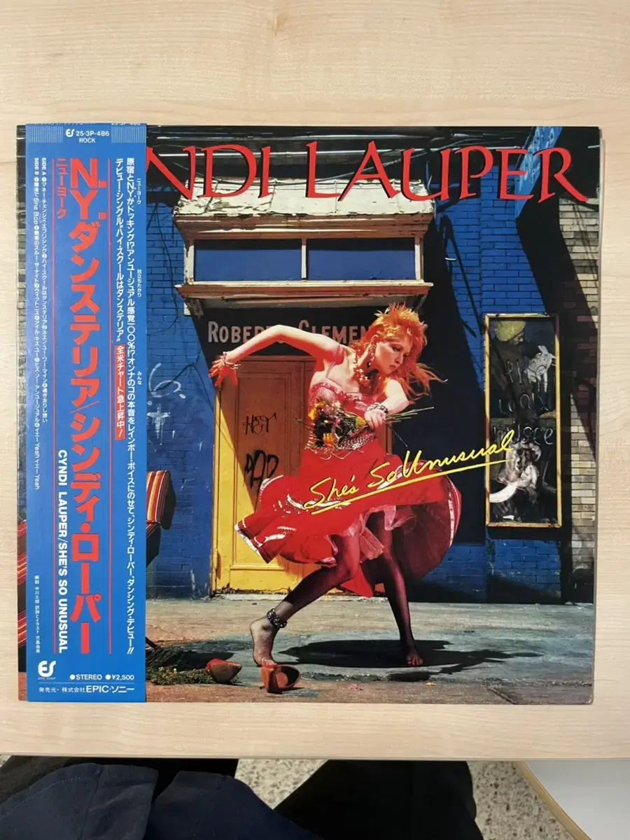 일본반 Cyndi Lauper 신디로퍼 she's unusual LP